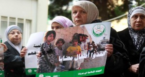 مظاهرات-بيروت-للتضامن-مع-مضايا-620x330