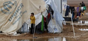 20131212173643reup-2013-12-12t172950z_593607085_gm1e9cd042001_rtrmadp_3_jordan-syria.h-e1387105119840_1