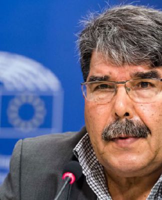 «دستور كردي» يقترح «فيديرالية» رداً على «مناطق» المسودة الروسية