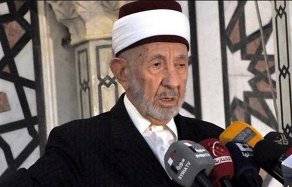 داخل السور وخارج السور