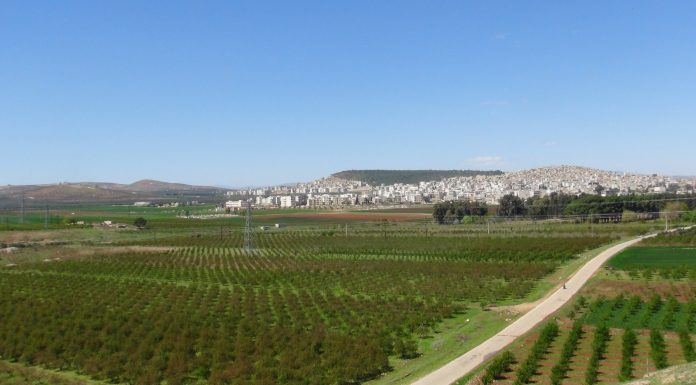 «روج آفا» على تخوم غضب العرب والأتراك… والطائرات وحدها حليفة الأكراد
