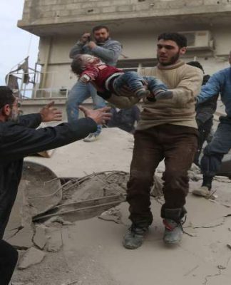 “محرقة الغوطة”: 124 مصاباً بالكلور و75 قتيلاً بقصف النظام